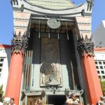 チャイニーズシアターで探すべきスターの手形!