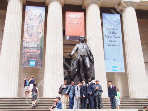 フェデラルホール前のリンカーン像